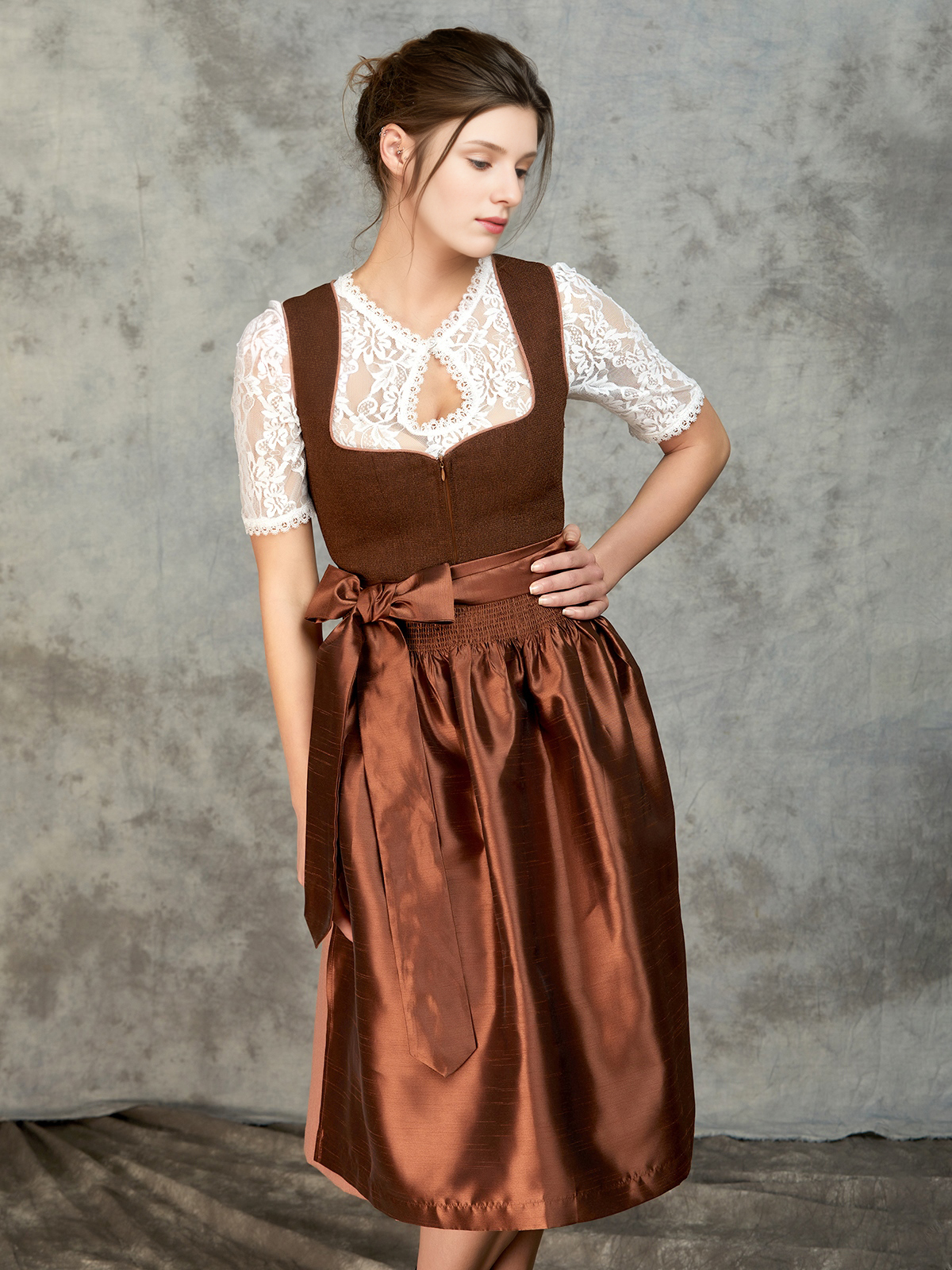 Stylisches Herrenhemd in Beige
