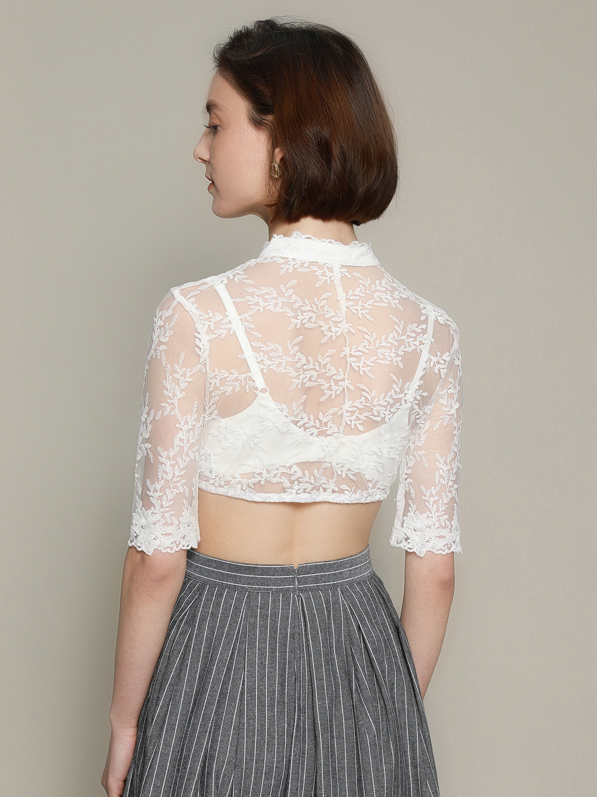 Modernes dunkelblau Dirndl mit schlanker Silhouette