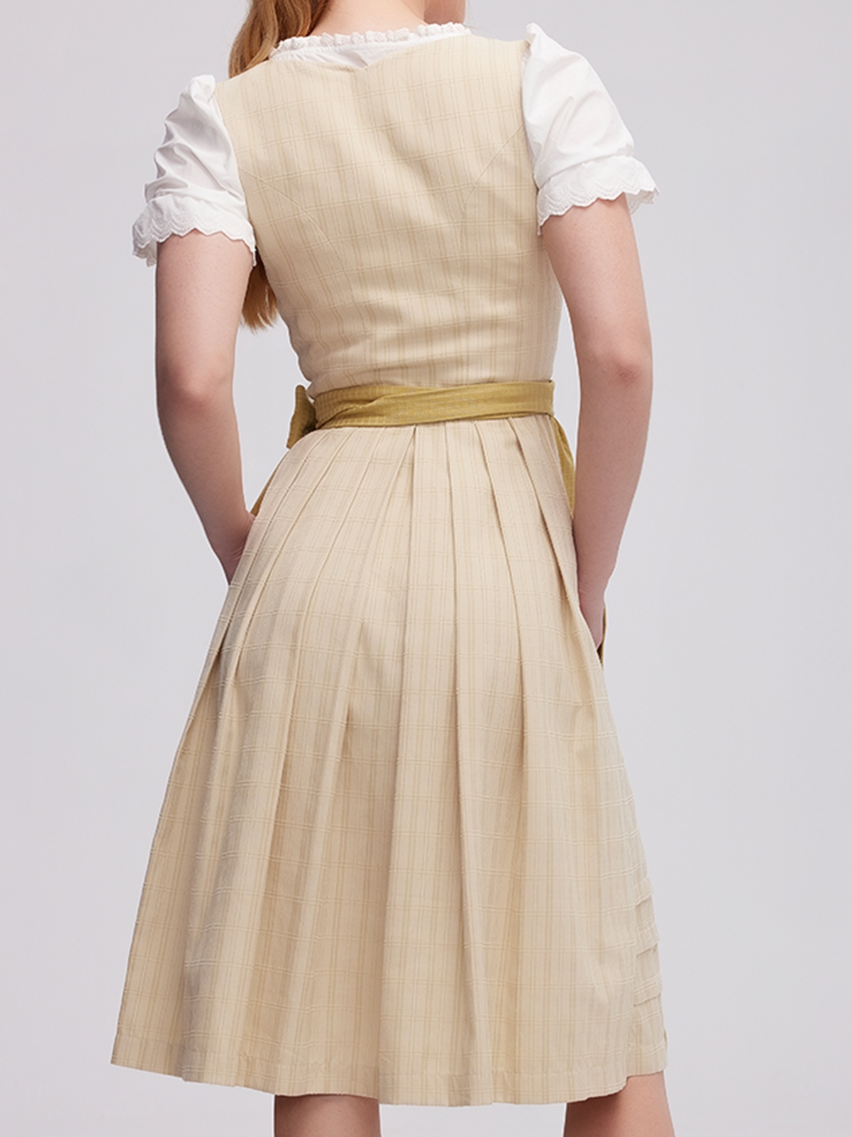 Dirndl Schwarz Grün Styling