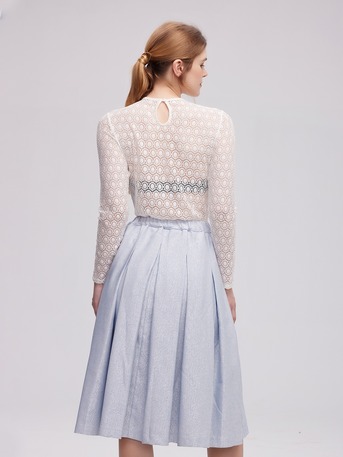 Modernes Dirndl in Blau