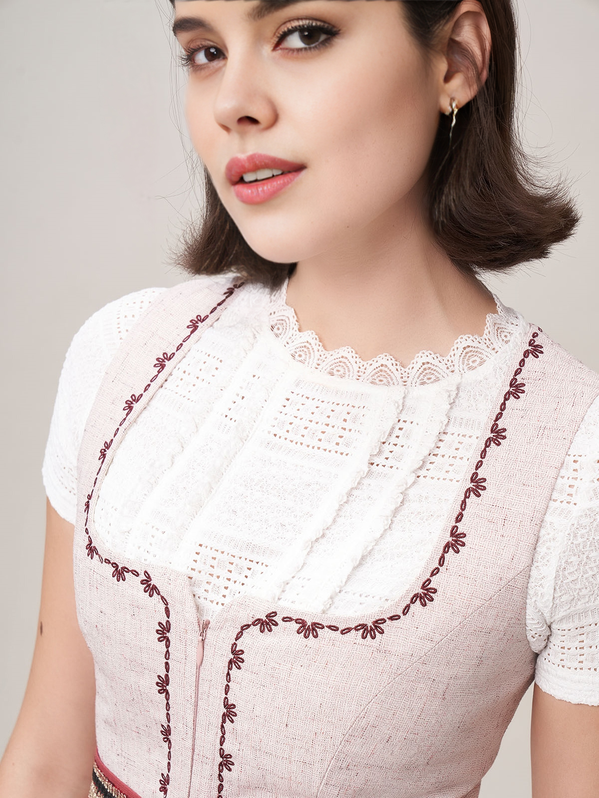Dirndl in Rosa – feminin & stilvoll