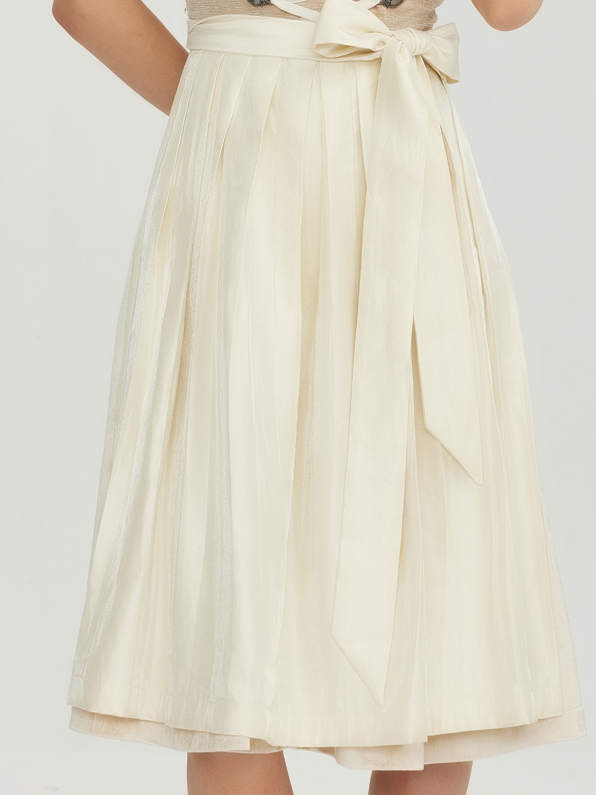 Ehreer Dirndl in Braun – zeitlos und elegant